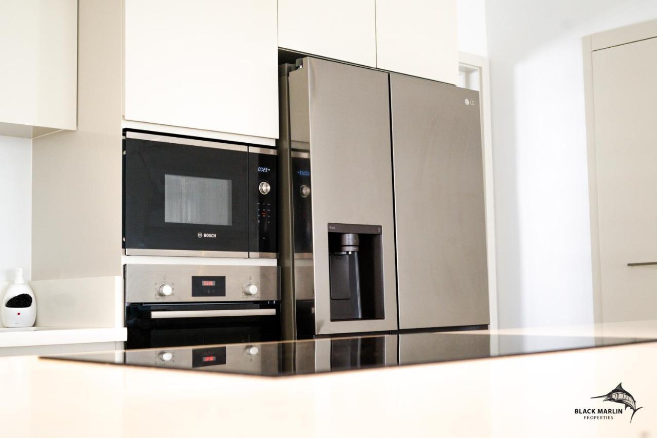 Black Marlin Apartments Pereybere Beach Ngoại thất bức ảnh