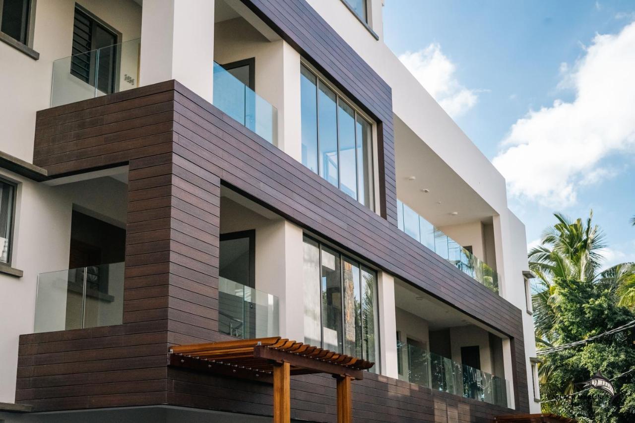 Black Marlin Apartments Pereybere Beach Ngoại thất bức ảnh