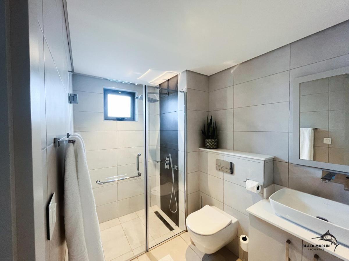 Black Marlin Apartments Pereybere Beach Ngoại thất bức ảnh