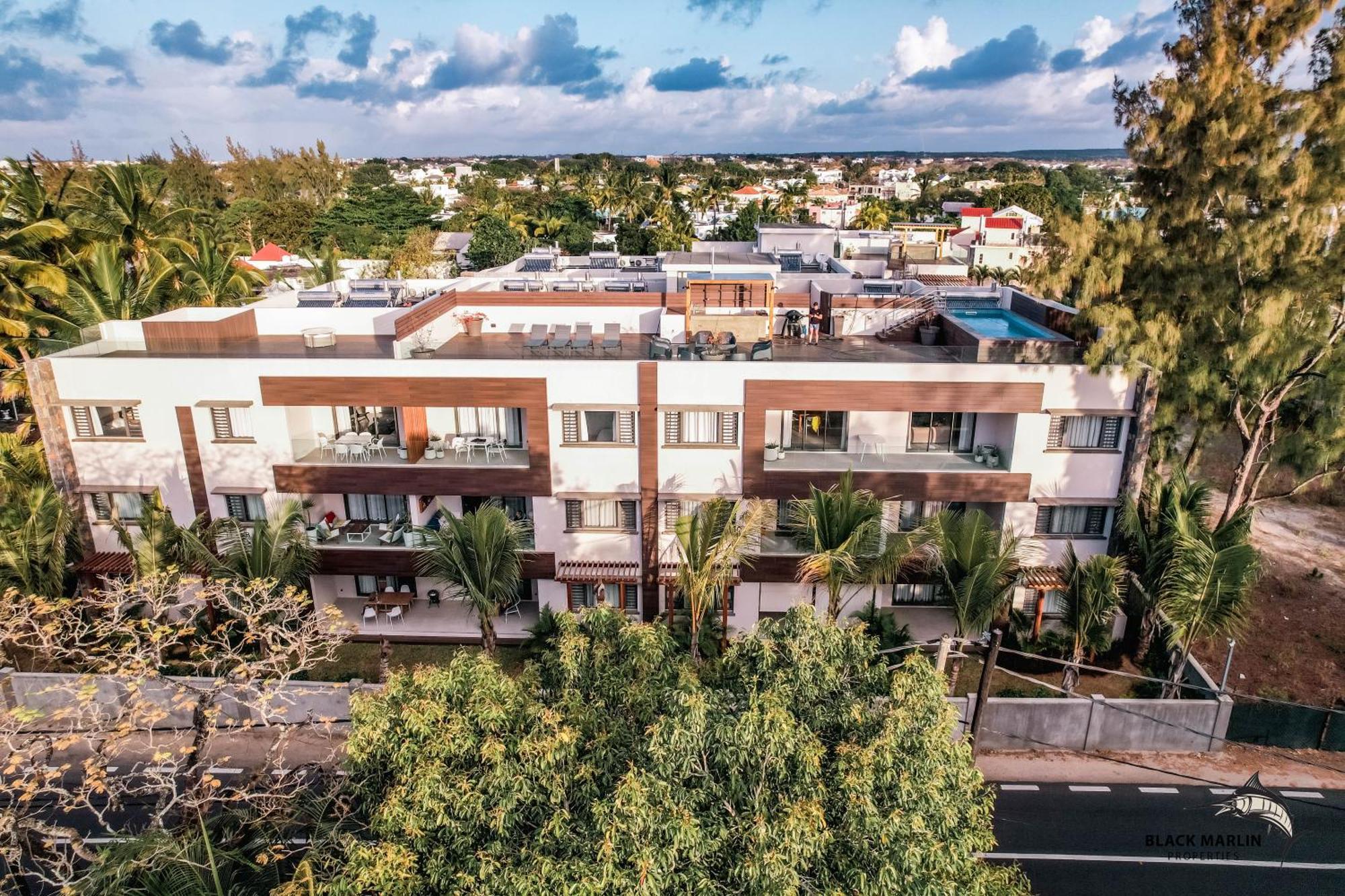 Black Marlin Apartments Pereybere Beach Ngoại thất bức ảnh