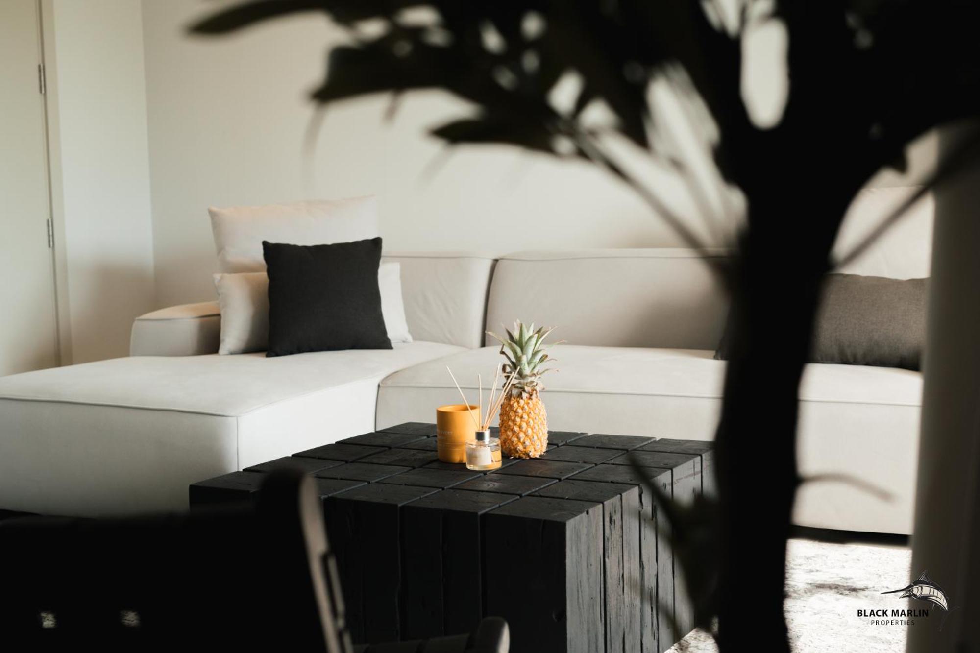 Black Marlin Apartments Pereybere Beach Ngoại thất bức ảnh