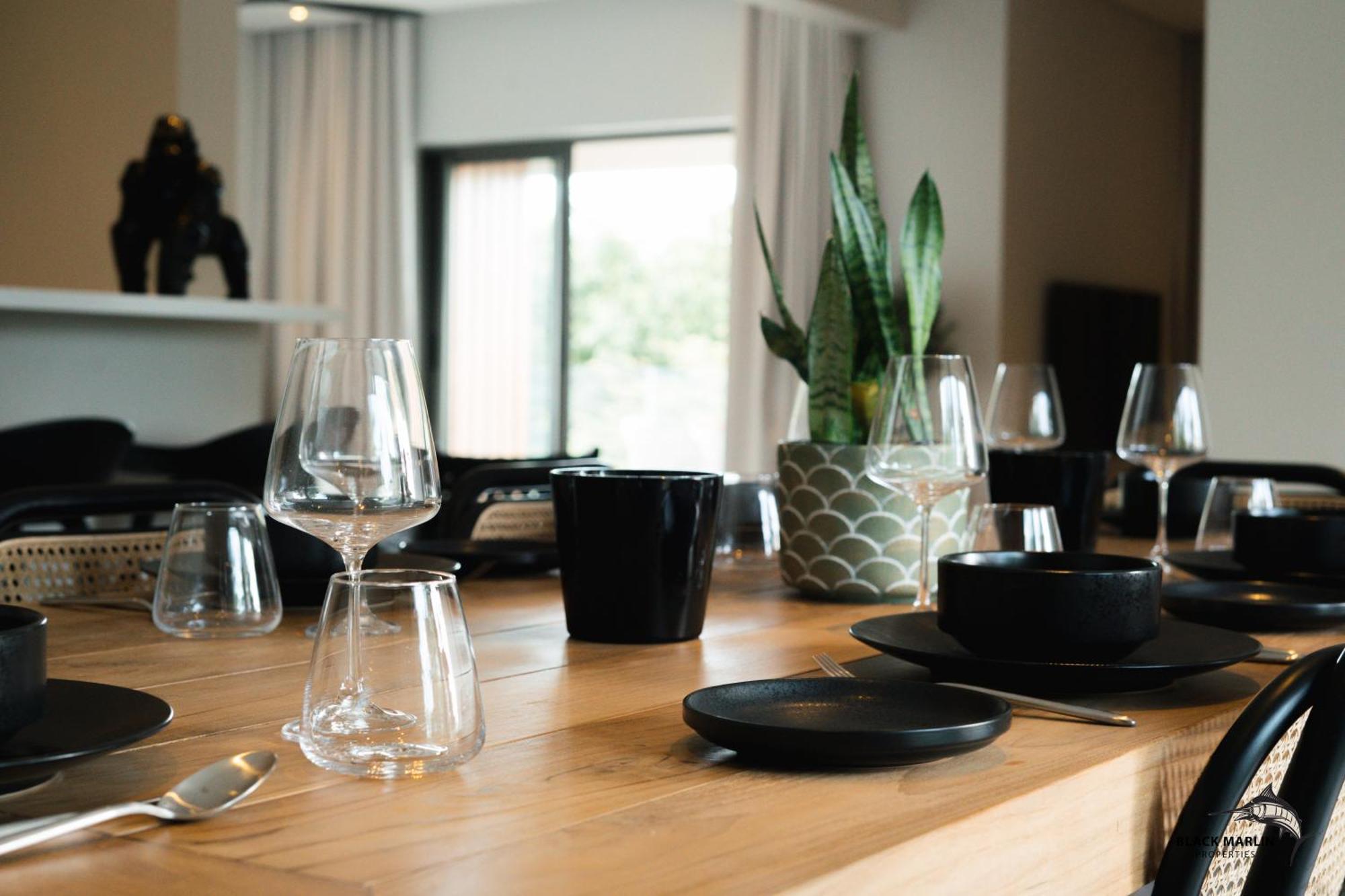 Black Marlin Apartments Pereybere Beach Ngoại thất bức ảnh